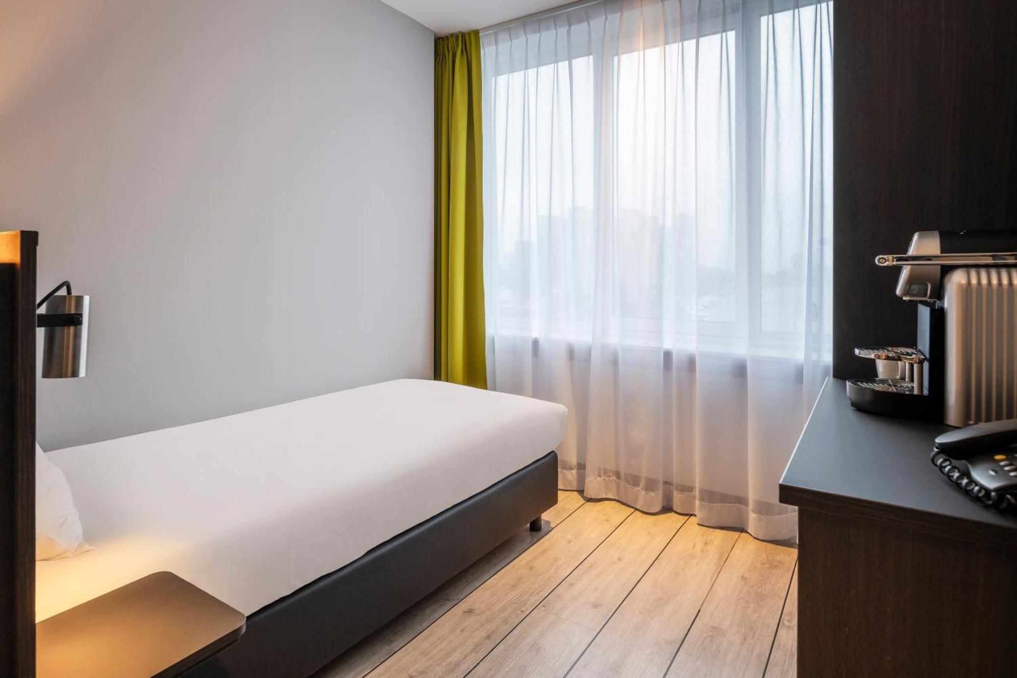 Thon Hotel Rotterdam City Centre Екстер'єр фото